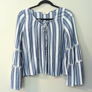 Hollister Women's Blue & White Boho-Style Long Sleeve Peasant Blouse. Size M